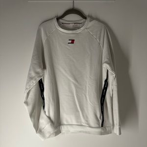 Tommy Sport Logo Crewneck with Pockets, size: M